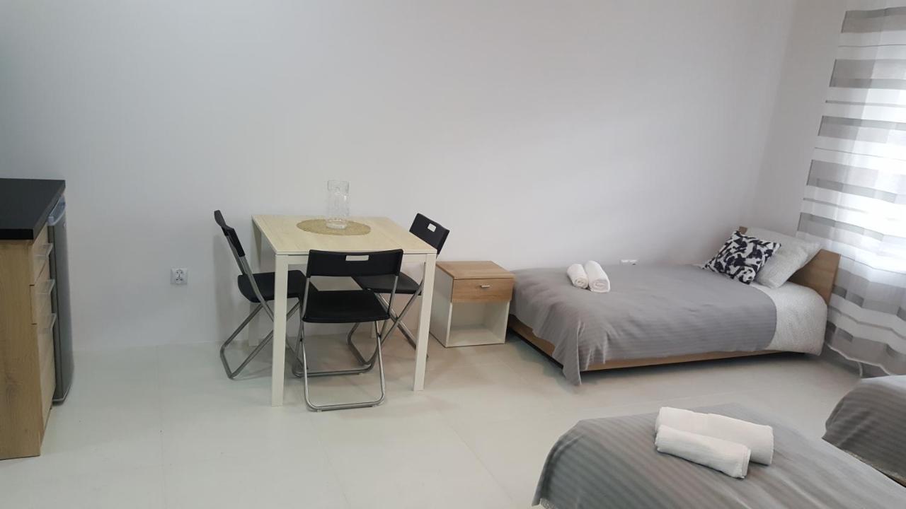 Rokicinska54 Com Apartment Lodz  Ngoại thất bức ảnh
